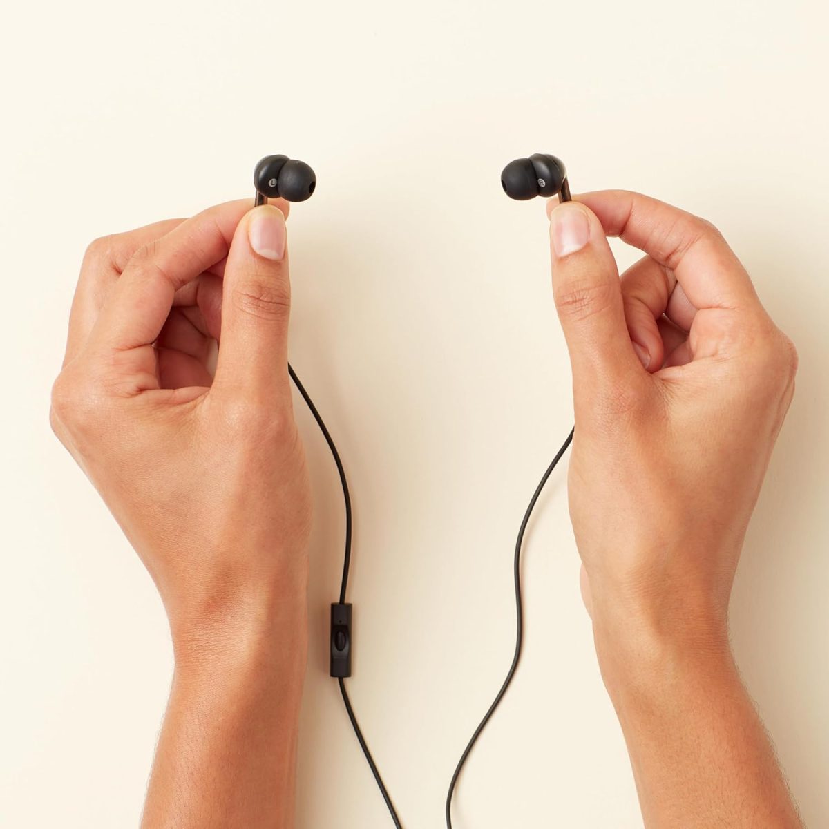 Amazon Basics Wired Earbuds with Microphone, In Ear Headphones, 3.5mm Jack, 4.2 ft long cable, S/M/L Ear Tips, Black - Image 5